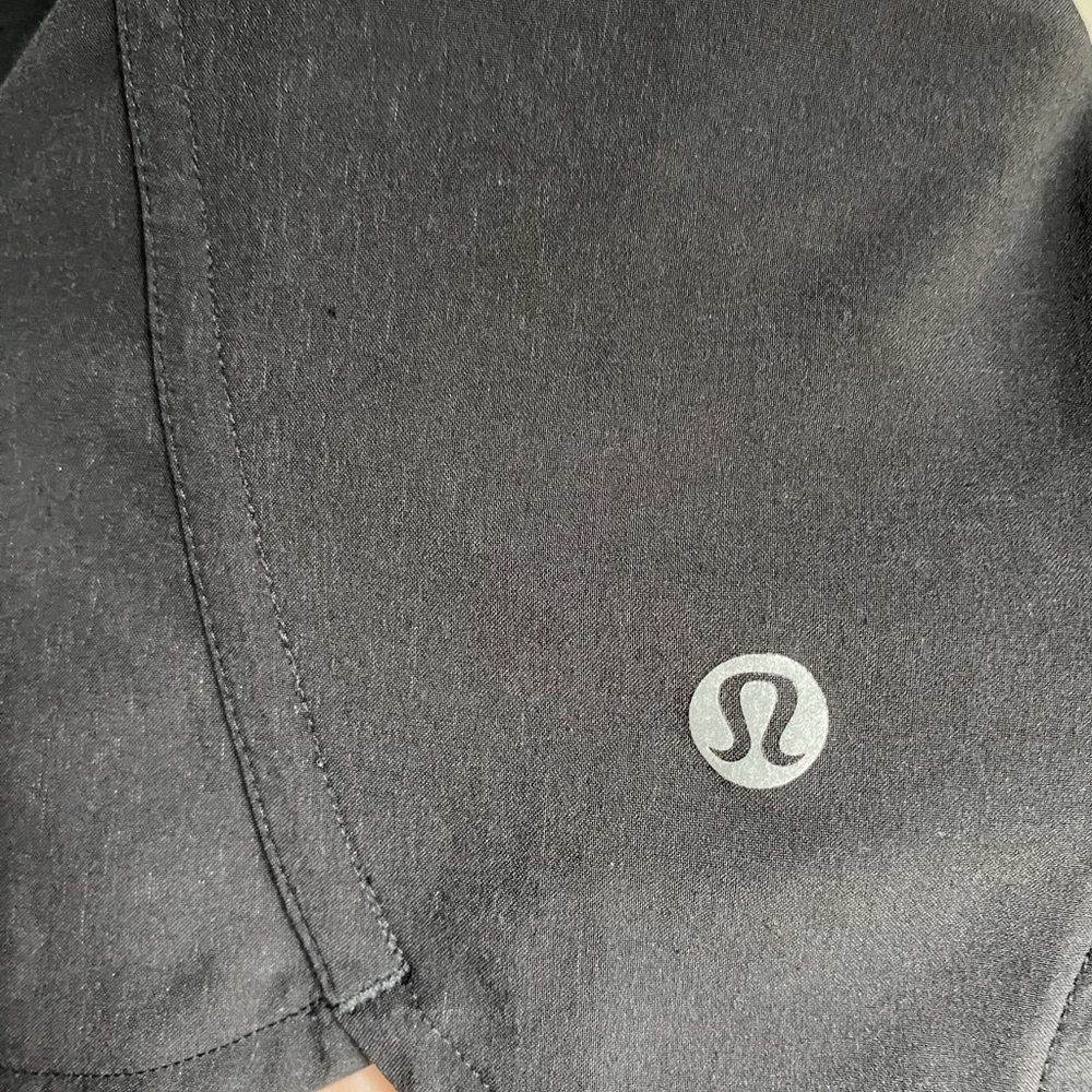 Lululemon Black Run Times Shorts Low Waisted 4” Inseam ( size 6 ) - Picture 7 of 7